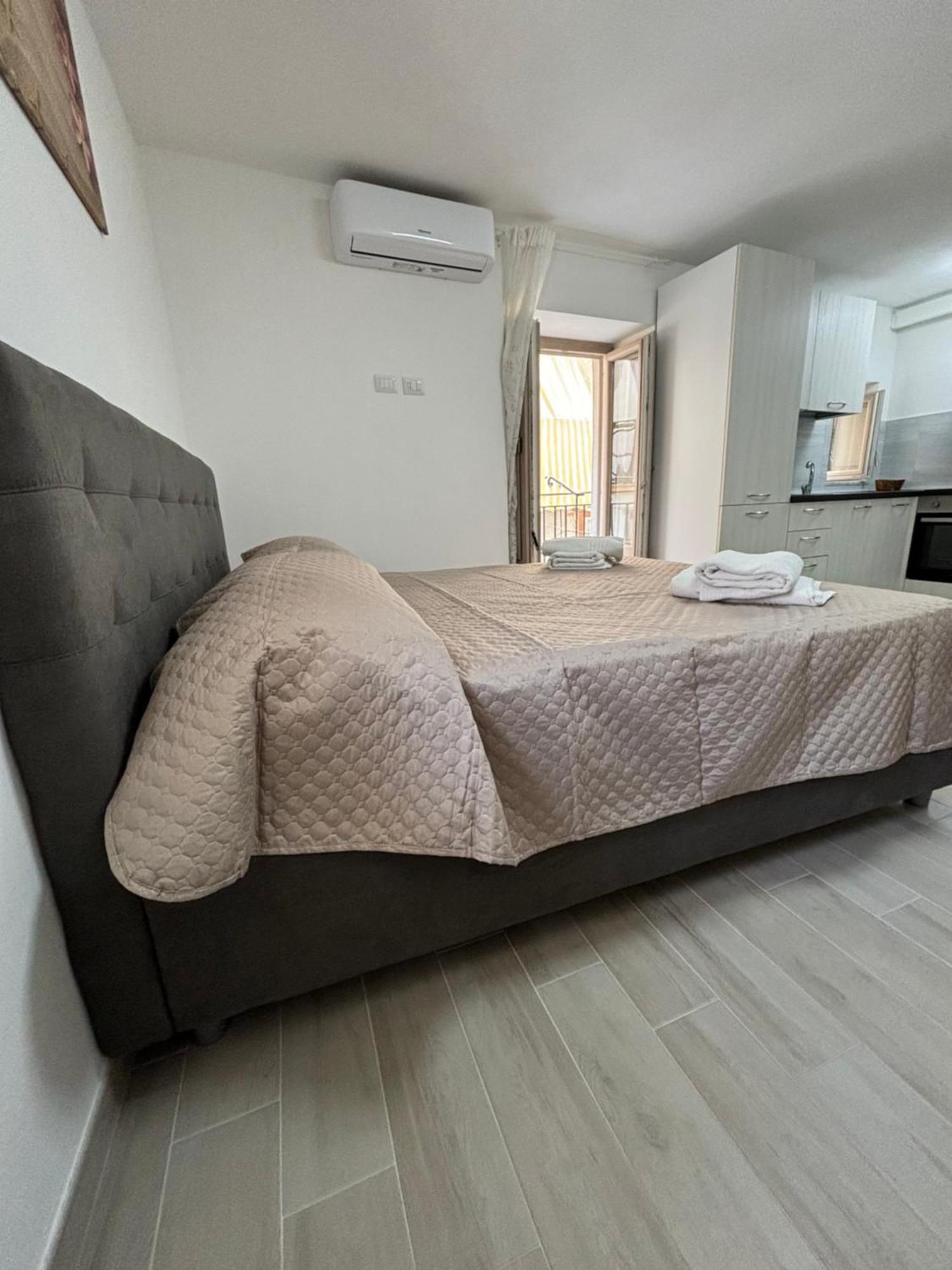 House Nonna Pina Apartment Cefalu Ngoại thất bức ảnh